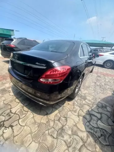 Mercedes-Benz C 300