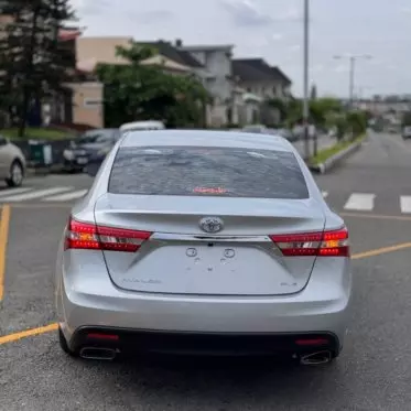 Toyota Avalon