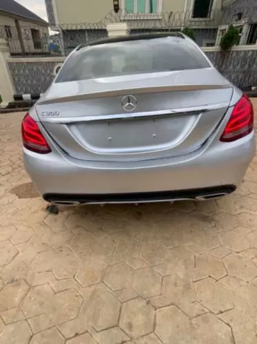 Mercedes-Benz C 300