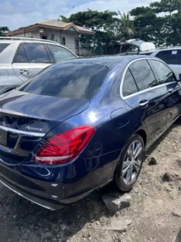 Mercedes-Benz C 300