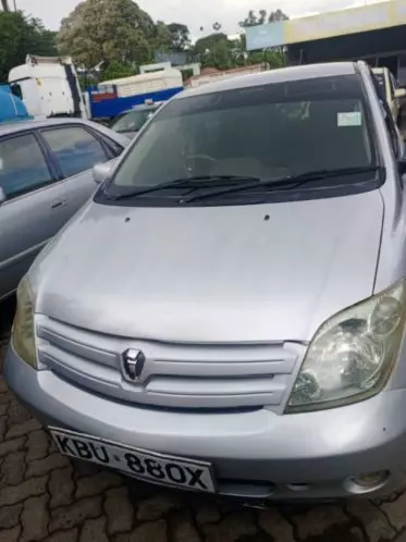 Toyota Ist