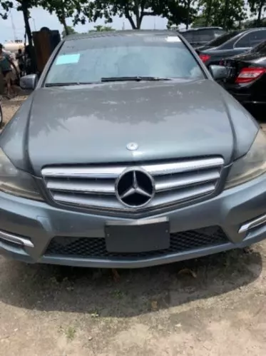 Mercedes-Benz C 300