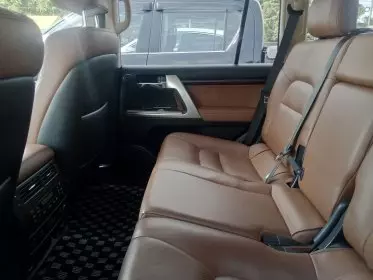 Toyota Landcruiser  V8