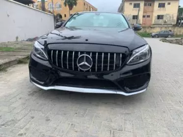 Mercedes-Benz C 300