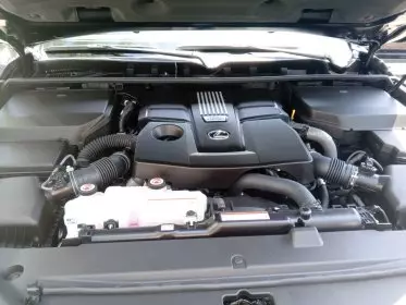 Lexus LX 600