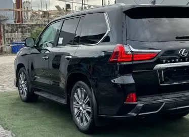 Lexus LX 570