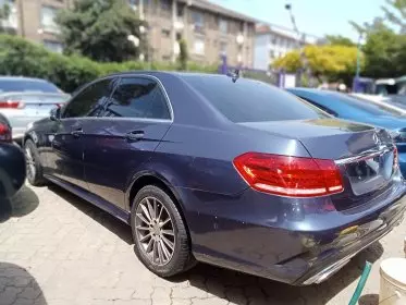 Mercedes-Benz E 250