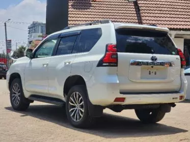 Toyota Landcruiser Prado