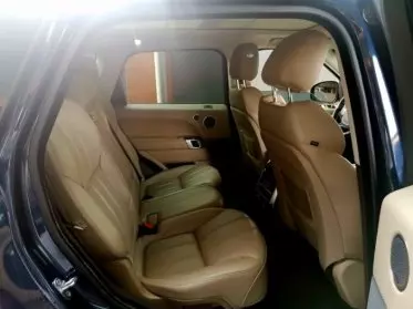 RANGE ROVER HSE LR4