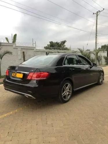 Mercedes-Benz E250