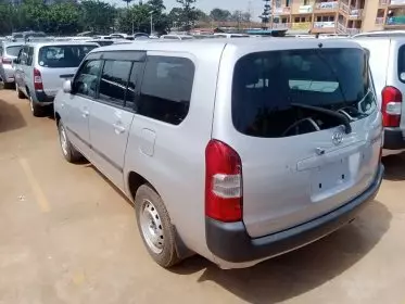 Toyota Succeed 
