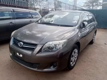 Toyota Fielder 