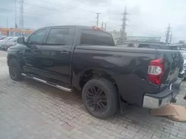 Toyota Tundra