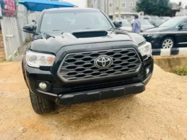 Toyota Tacoma