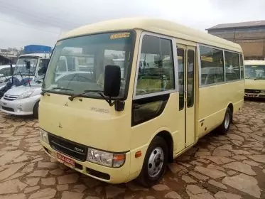Mitsubishi Rosa 