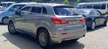 Mitsubishi RVR