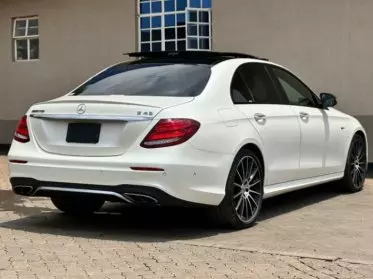 Mercedes-Benz E 43 AMG