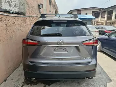 Lexus NX 200