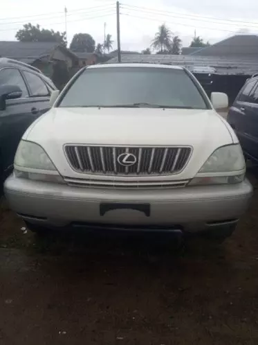 Lexus RX 300