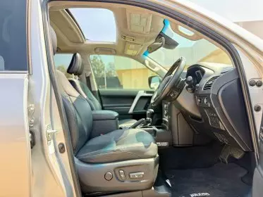 Toyota Land Cruiser Prado VX.L