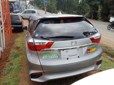 Honda Fit shuttle hybrid