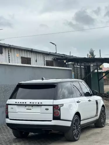RANGE ROVER HSE LR4