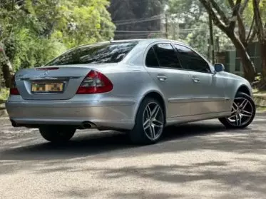 Mercedes-Benz E 350