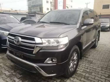 Toyota Land Cruiser VX