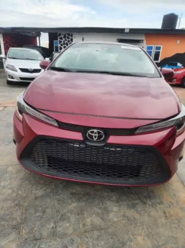 Toyota Corolla Cross (High Grade)