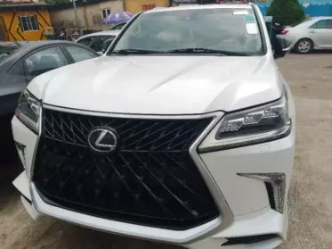 Lexus LX 570