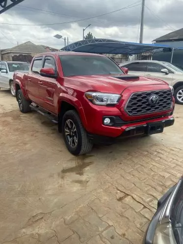 Toyota Tacoma