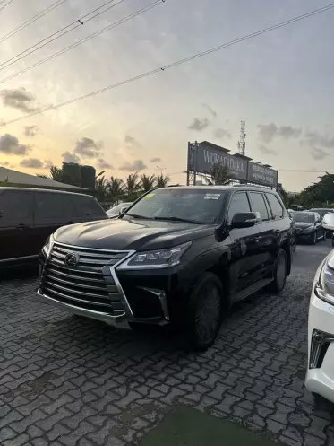 Lexus LX 570