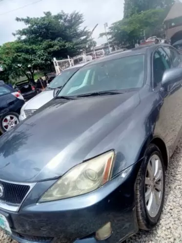 Lexus IS 250