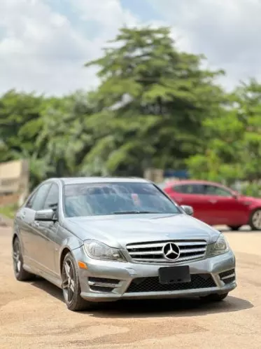 Mercedes-Benz C 350