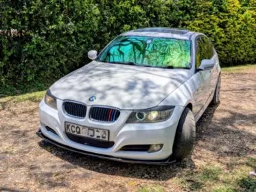 BMW 320i