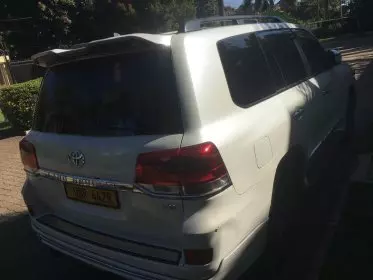 Toyota Landcruiser  V8