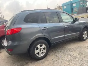Hyundai SANTA GL