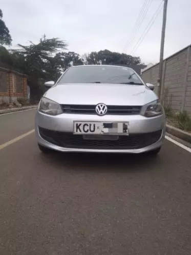 VOLKSWAGEN polo sedadan trend  ba ess