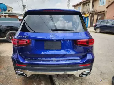 Mercedes-Benz GLB 250
