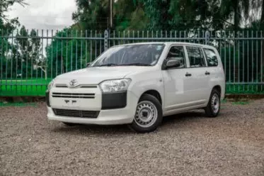 Toyota Succeed 