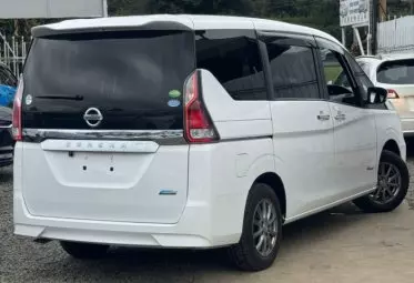 Nissan Serena Hybrid