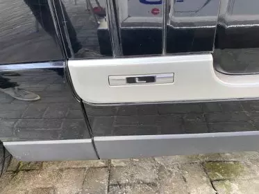 RANGE ROVER Autobiography
