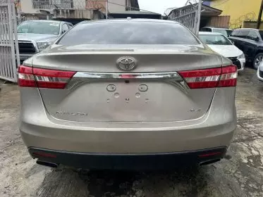 Toyota Avalon