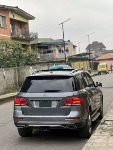 Mercedes-Benz GLE 350