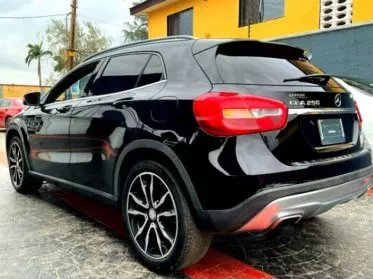 Mercedes-Benz GLA 250