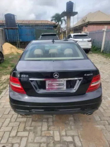 Mercedes-Benz C 300