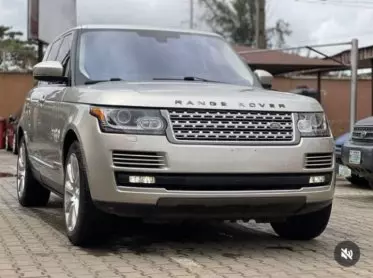 RANGE ROVER HSE LR4