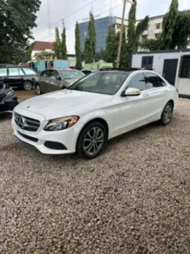 Mercedes-Benz C 300