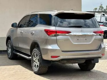 Toyota Fortuner