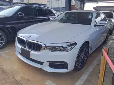 BMW 530i